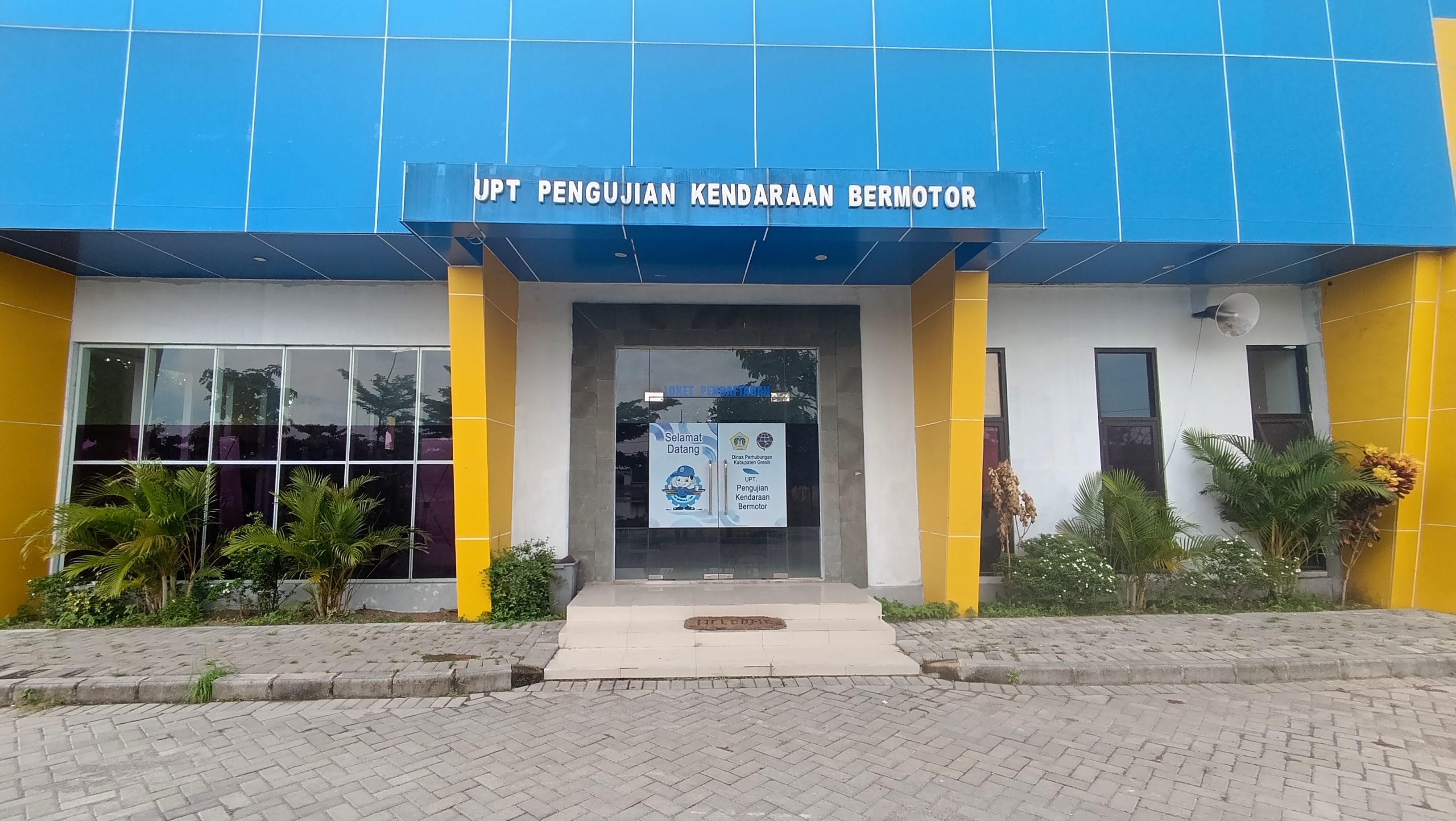 Jenis Pelayanan Pengujian Kendaraan Bermotor (UPT PKB) Dinas Perhubungan Kabupaten Gresik.