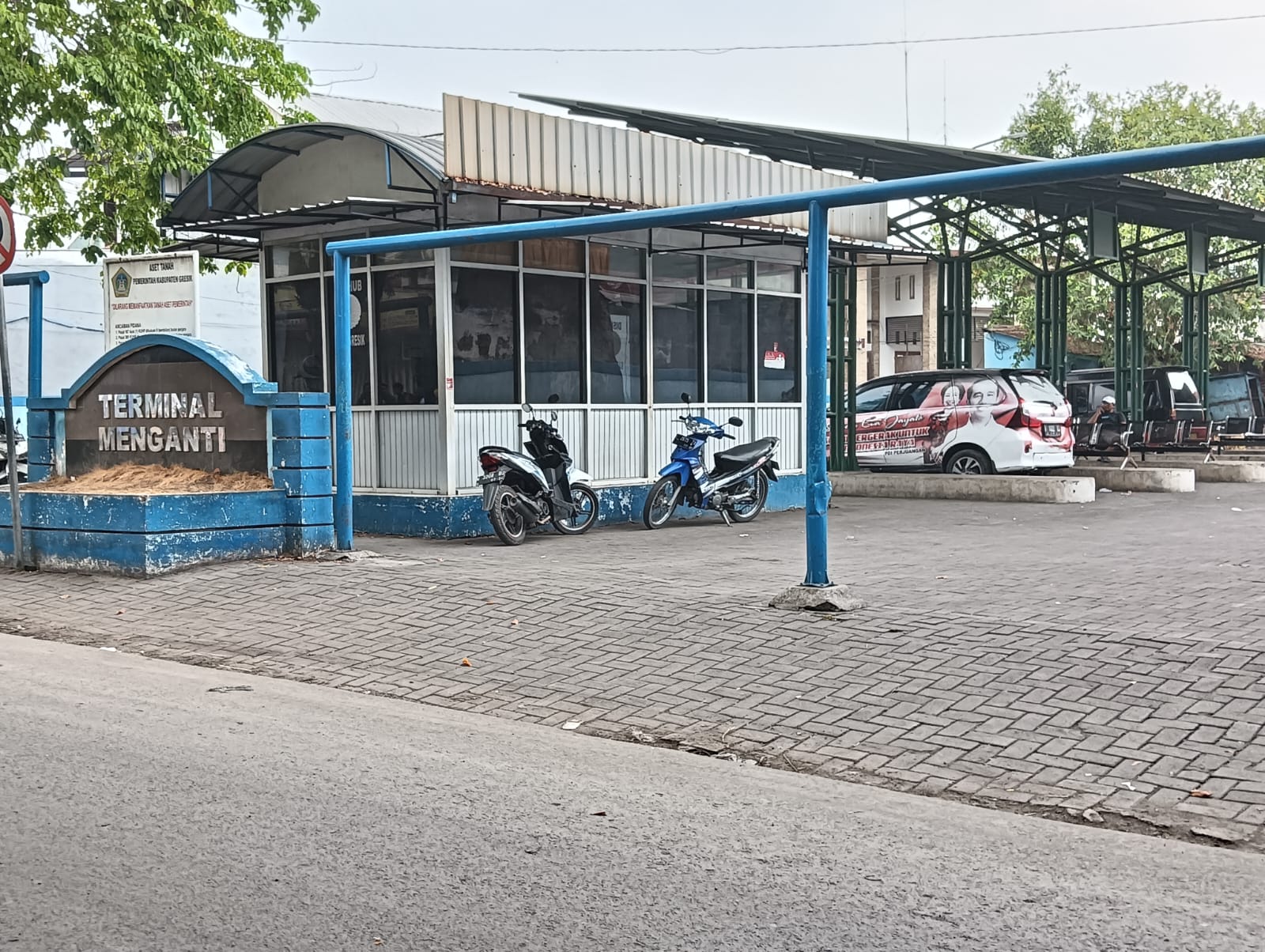 Terminal Menganti