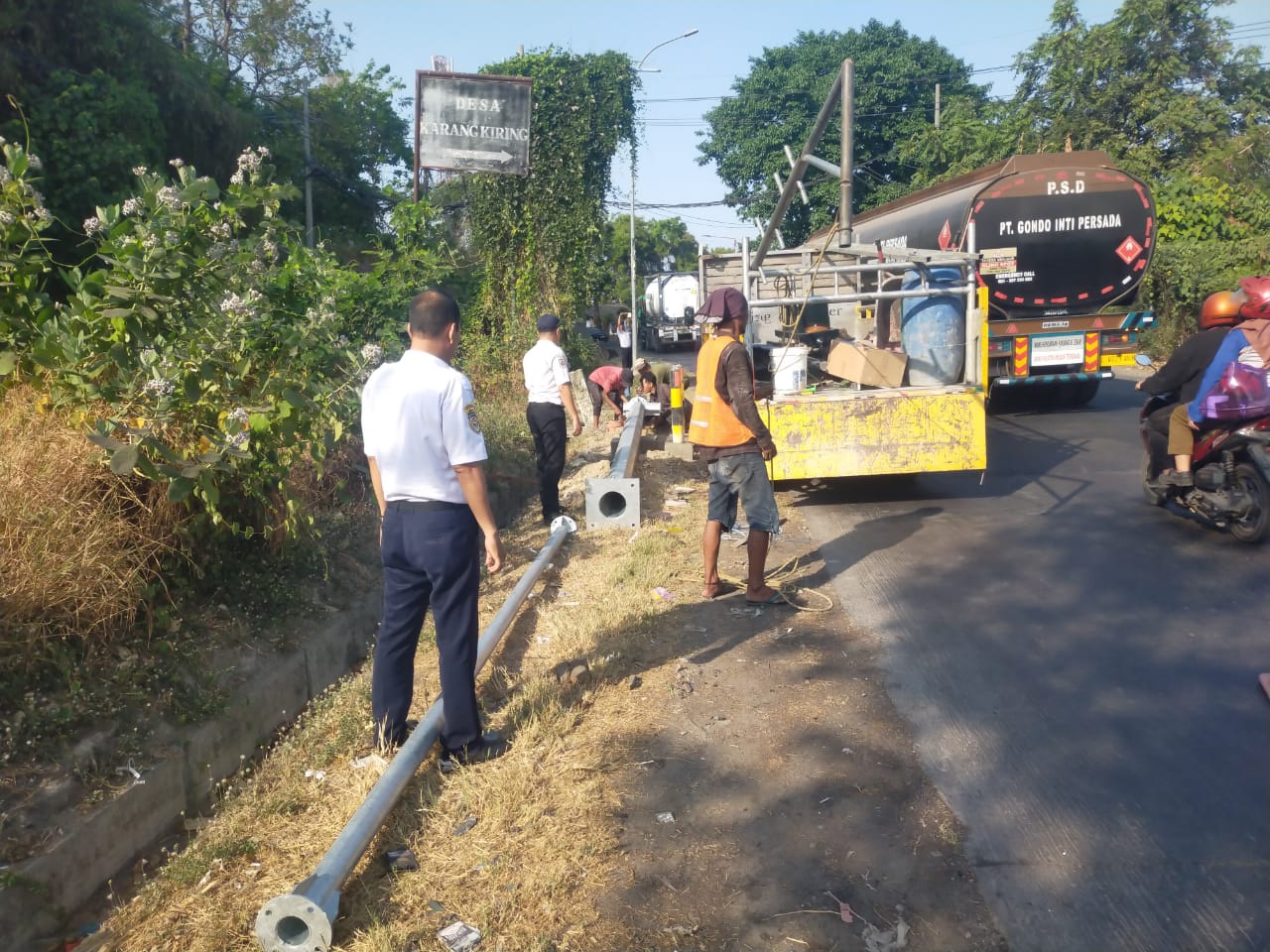Konektivitas dan Layanan Prima: Dishub Gresik Amankan Rembuk Akur Bupati di WEP, Pasang Flash Light JPL 14, dan Tuntaskan 12 Berkas FullCycle